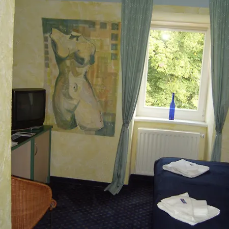 酒店 奥斯特埃斯图恩酒店 Ostseebad Kühlungsborn