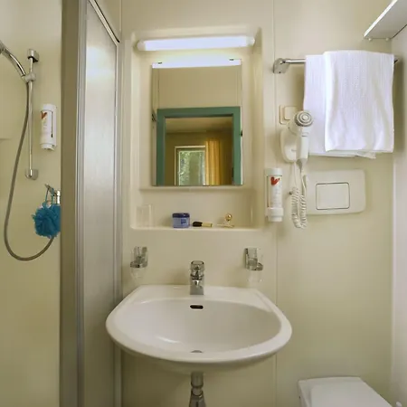 奥斯特埃斯图恩酒店 酒店