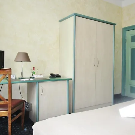 Отель Ostseestern 3*