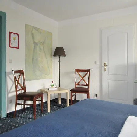 奥斯特埃斯图恩酒店 酒店 Ostseebad Kühlungsborn